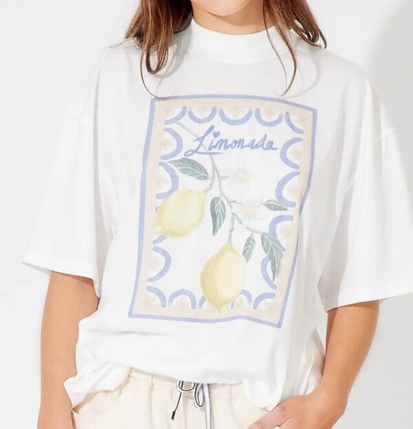 Round neck Lemonade tee shirt
